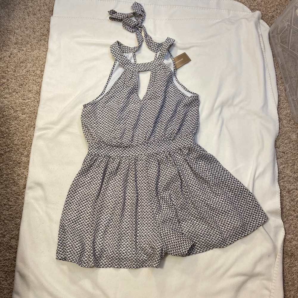 Black and white L romper